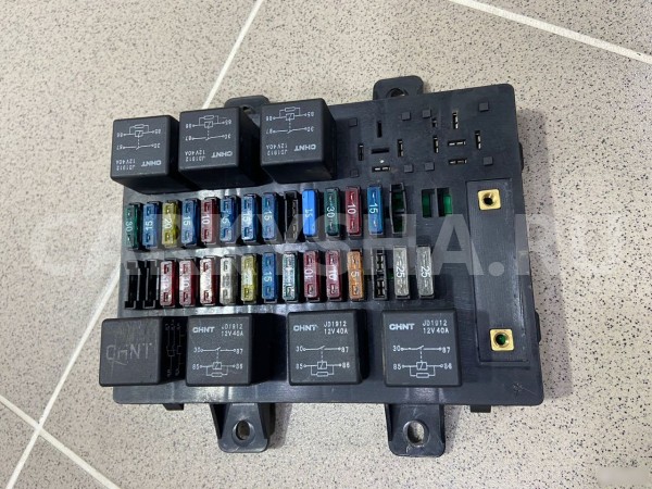 Блок предохранителей Lifan Breez 2008 Lifan Breez (520) оригинальный номер LAX3722000