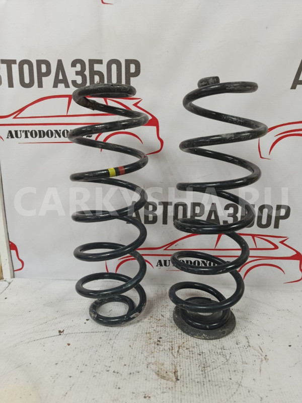 Пружины задние Volkswagen Golf Mk5 2003-2009 Volkswagen Golf оригинальный номер 1K0511115CJ