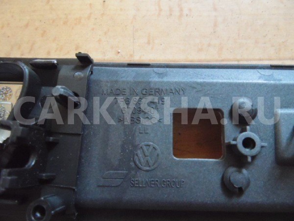 Ручка двери внутренняя Volkswagen Touareg II рестайлинг (2014—2018) Volkswagen Touareg оригинальный номер 7P6867419