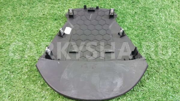 Накладка на торпедо Ford Kuga 2016 Ford Kuga оригинальный номер AM51R045N42BE