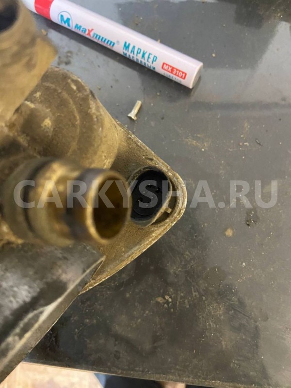 Заслонка дроссельная Opel Zafira B рестайлинг (2008—2014) Opel Zafira оригинальный номер 55562380