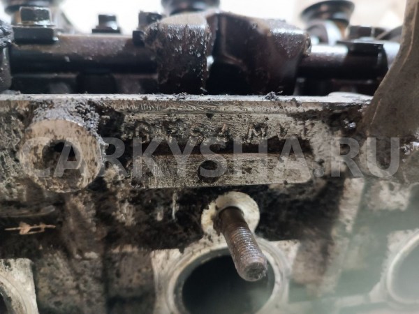 Головка блока цилиндров Mitsubishi Diamante оригинальный номер MD329378