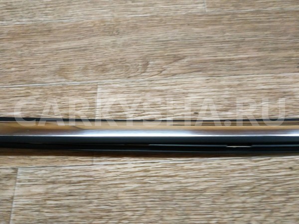 Накладка стекла переднего правого Opel Astra 