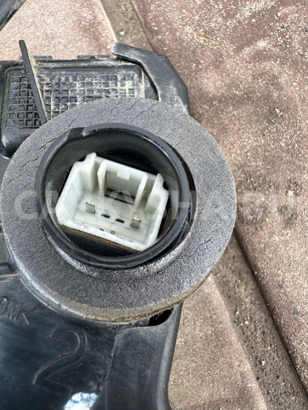 Замок двери передней правой Toyota Avensis T270 Toyota Avensis оригинальный номер 6903005130