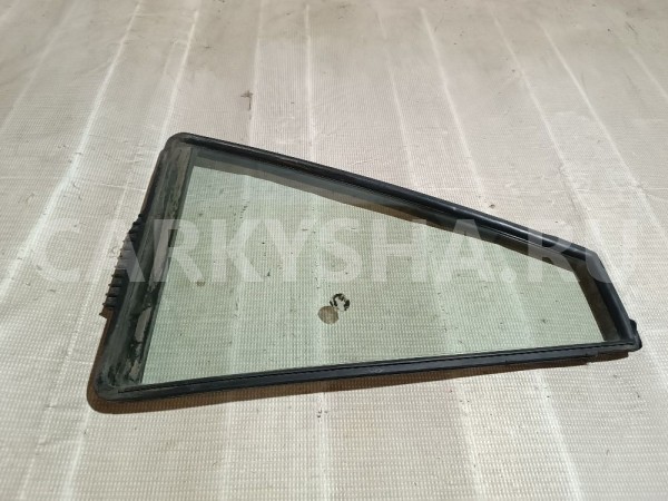 Стекло двери задней правой (форточка) Suzuki Grand Vitara 