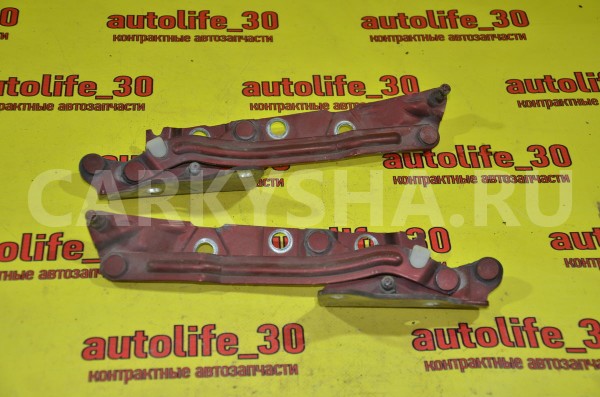 Петля крышки багажника Volvo S40 