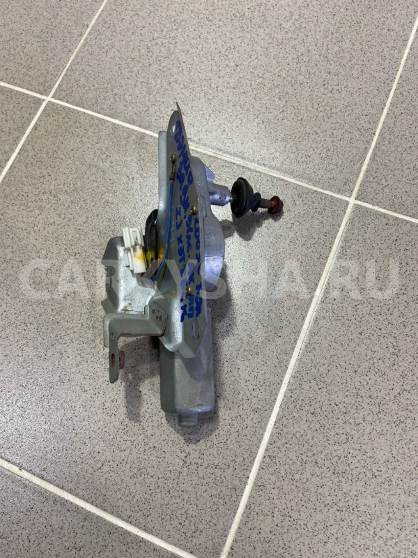 Моторчик дворников задний Mazda Demio DY3W 2003 Mazda 2 оригинальный номер 34376581