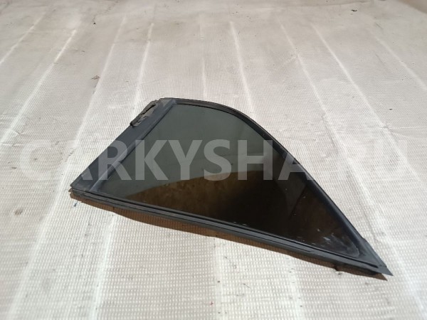 Стекло двери задней правой (форточка) Mitsubishi Lancer 