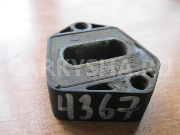 Кронштейн радиатора Skoda Octavia (A4 1U-) 2000-2011 Skoda Octavia оригинальный номер 1U0121367A