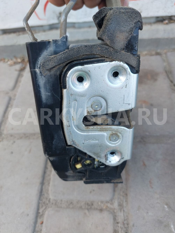 Замок двери передней левой Mazda 3 BK Mazda 2 оригинальный номер bp4k59310