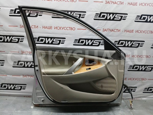 Дверь передняя левая Toyota Camry 