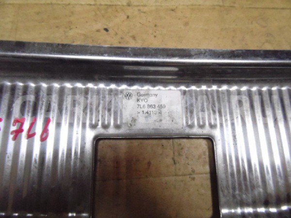 Накладки прочие Volkswagen Touareg I (2002—2006) Volkswagen Touareg оригинальный номер 7L6863459