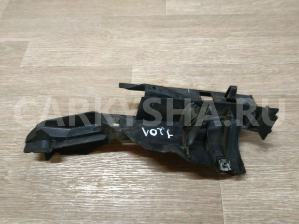 Накладка крыла переднего правого Ford Focus оригинальный номер BM51A02476AE