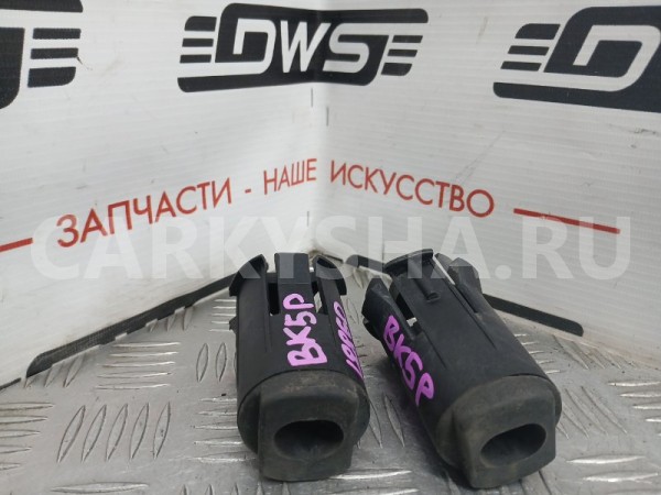 Крепление радиатора Mazda Axela 