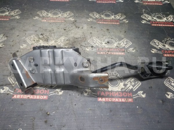 Педаль газа электронная ниссан примера р12 Nissan Primera оригинальный номер 18002AU400