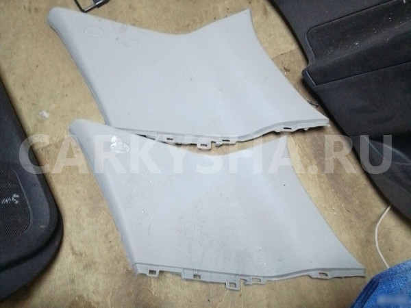 Обшивка задней стойки правая Toyota Auris Toyota Auris оригинальный номер 62470-02070