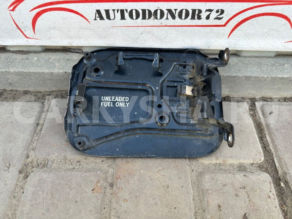 Лючок бензобака Toyota Avensis T270 Toyota Avensis оригинальный номер 7735005030