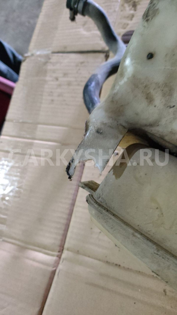 Бачок омывателя лобового стекла Volvo 940 Volvo 460 оригинальный номер 448908