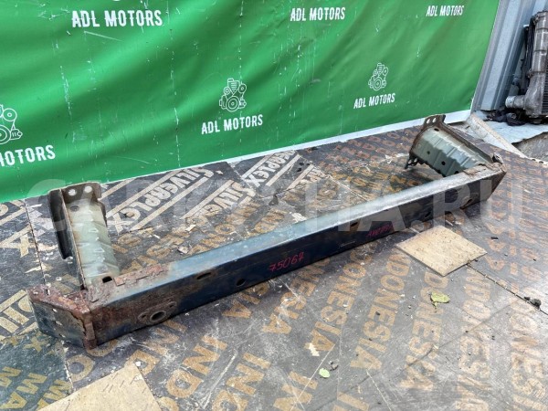 Усилитель бампера Toyota Avensis 3 2008-2015 5202105051 T270, передний Toyota Avensis 