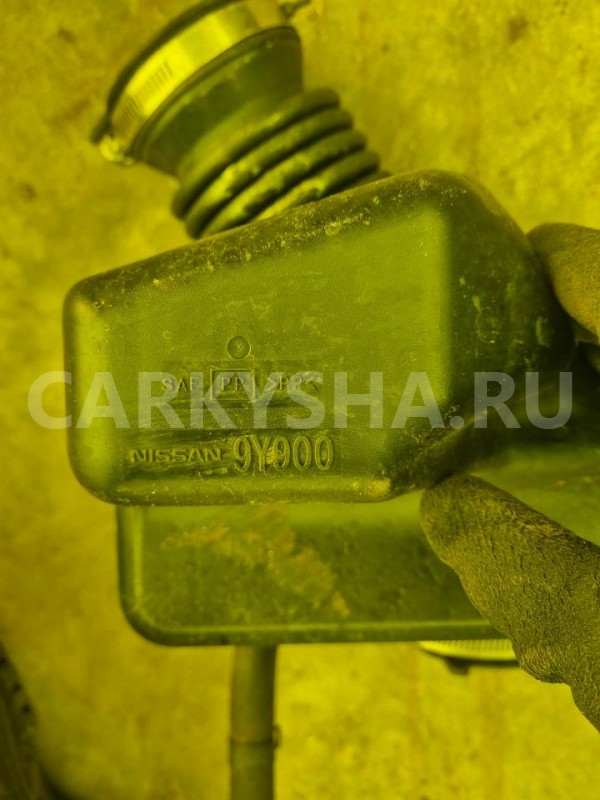 Патрубок воздухозаборника Nissan Teana 