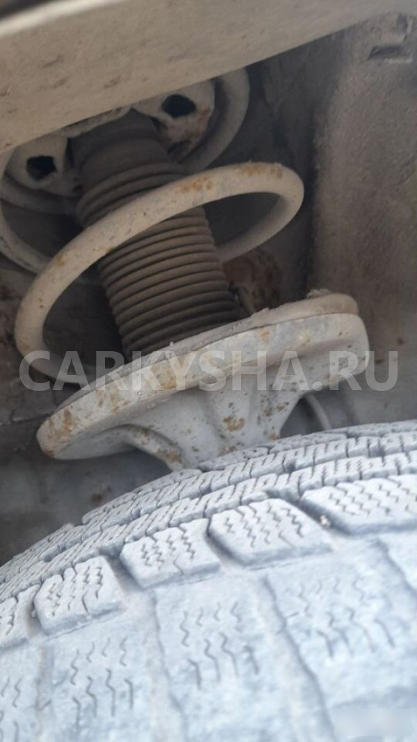 Амортизатор передний правый Mazda 626 GE 1991 Mazda 2 оригинальный номер GA2K34700A