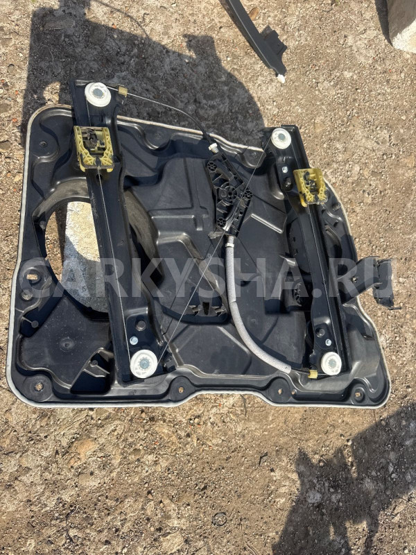 Стеклоподъемник правый передний Cherokee wk2 Jeep Cherokee оригинальный номер 04589598aj