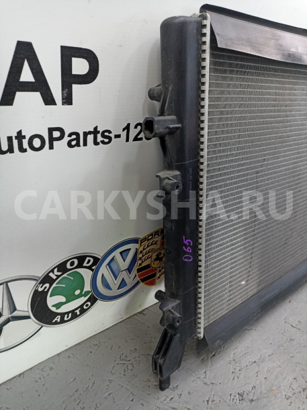 Радиатор Volkswagen Passat 2013 Volkswagen Passat