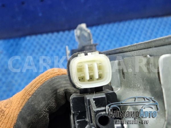 Стеклоподъемник задний правый Mitsubishi Pajero 4 Mitsubishi i оригинальный номер MR989947