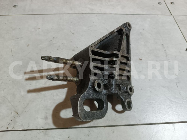 Кронштейн двигателя правый Ford Focus оригинальный номер 2S616030A2A