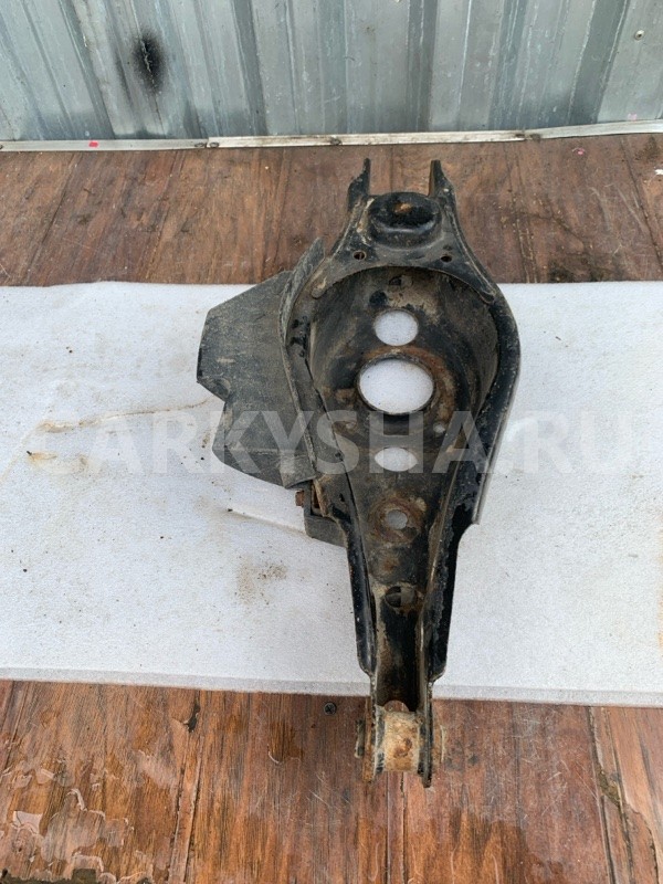 Рычаг подвески Toyota Rav4 2013-2018 4873042050 40, задний правый Toyota RAV 4 