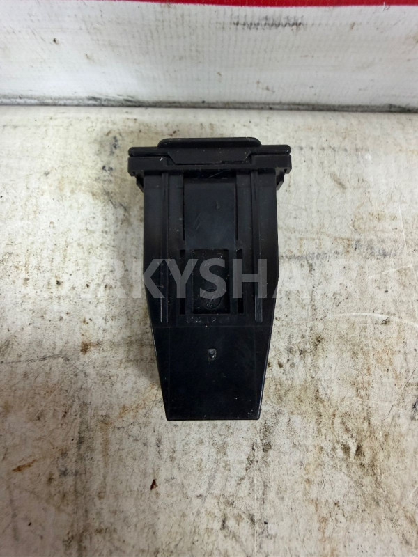 Разъем USB Mitsubishi Outlander 3 GF Mitsubishi i оригинальный номер 8718A007