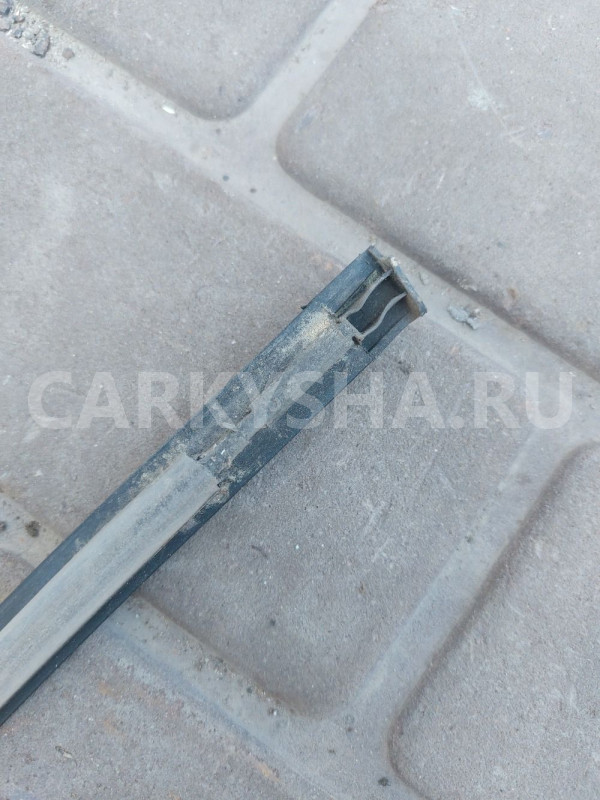 Молдинг крыши правый Toyota Avensis  T250 Toyota Avensis оригинальный номер 7555505071