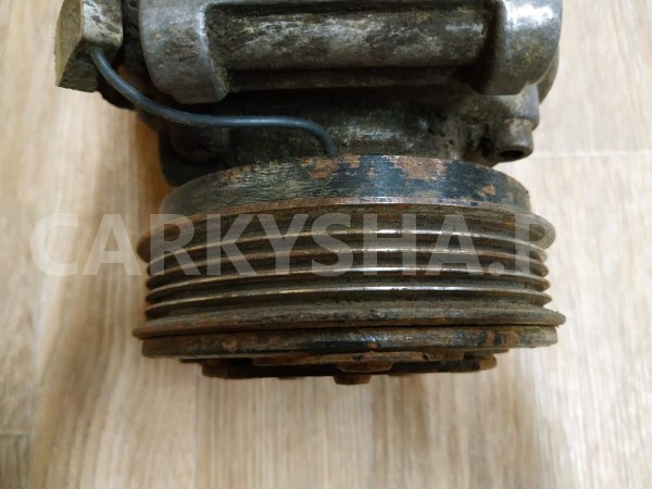 Компрессор кондиционера BMW 5er 