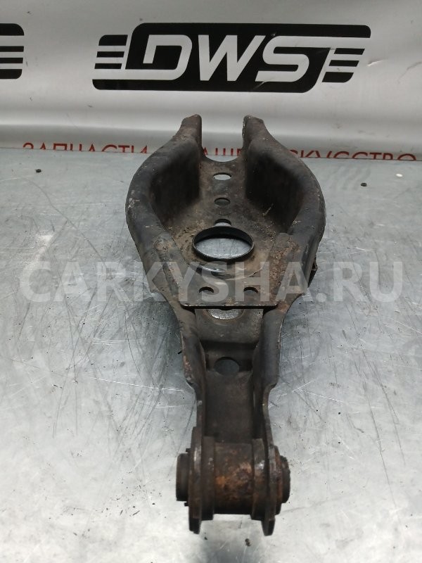 Рычаг подвески нижний Toyota Avensis 