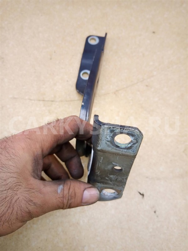 Название детали Петля капота левая Модель Citroen C-Crosser Citroen C-Crosser оригинальный номер 7912 C9