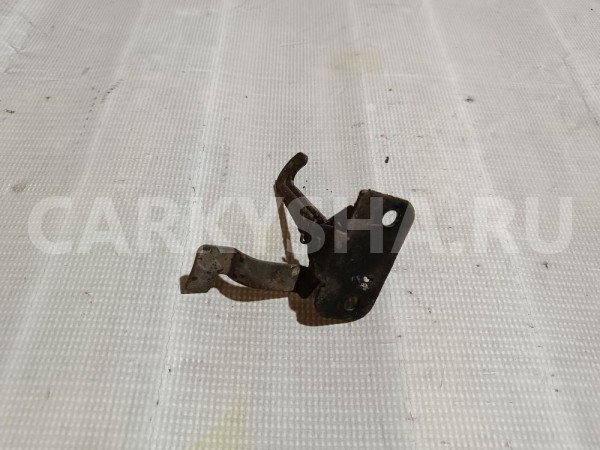 Крючок капота Ssang Yong Rexton 