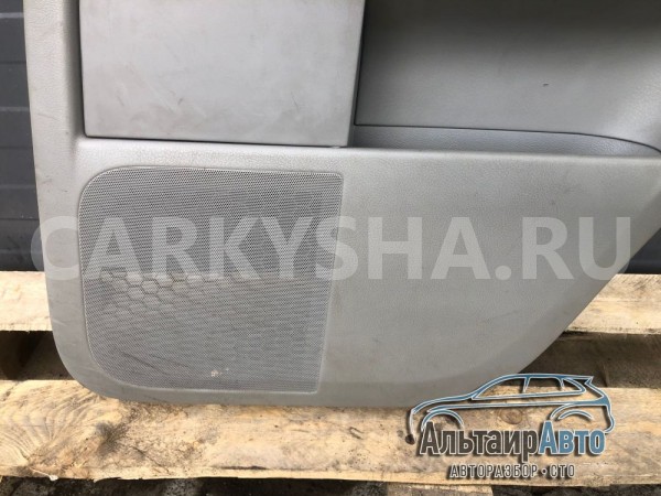 Карта задней правой двери Touareg 1 обшивка серая Volkswagen Touareg оригинальный номер 7L6867212