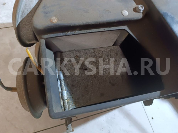 Корпус отопителя Volvo 740 оригинальный номер 1348653