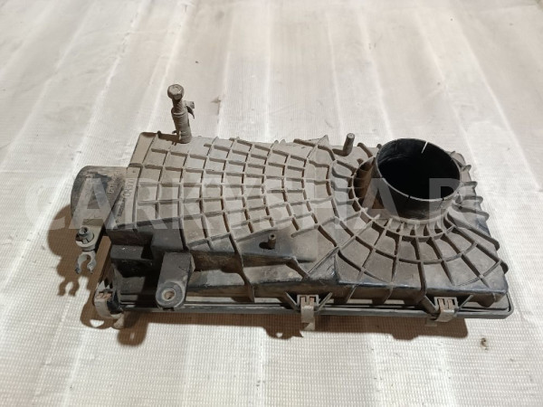 Корпус воздушного фильтра Nissan Sunny оригинальный номер 165000M310