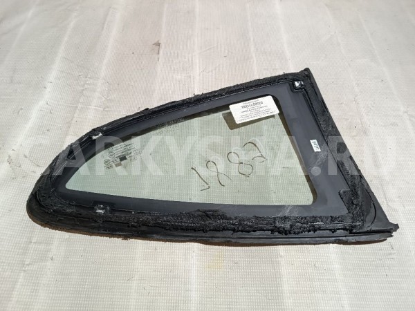 Стекло кузовное глухое правое Hyundai Coupe 