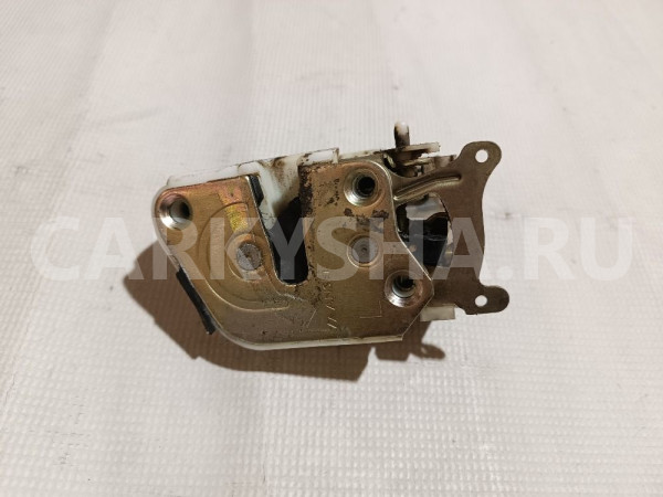 Замок двери задней левой Mitsubishi Diamante оригинальный номер MR236567
