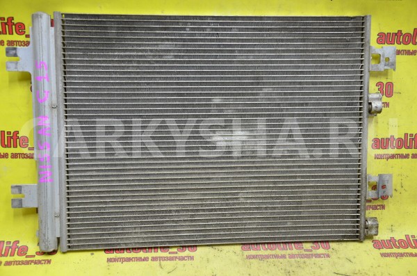 Радиатор кондиционера Nissan Almera 