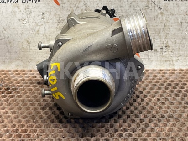 Водяной насос помпа BMW 5er 