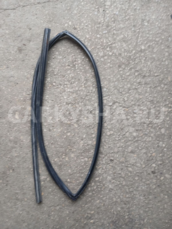 Mitsubishi Lancer 9 Уплотнитель стек дв  зад левый Mitsubishi i оригинальный номер MR526477