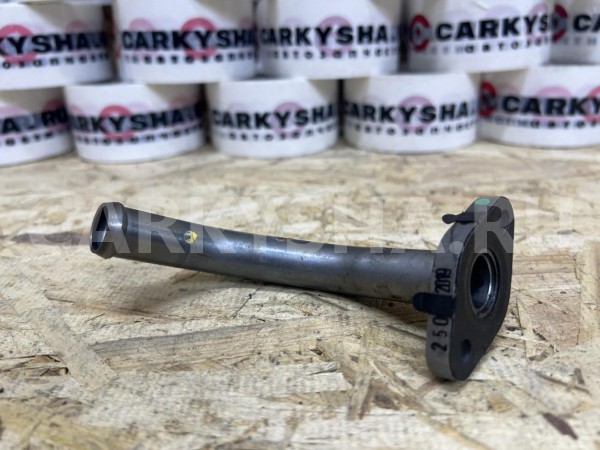 Трубка охлаждающей жидкости Toyota Fortuner II Рестайлинг оригинальный номер 15474-0E010