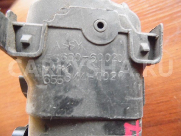 Дефлектор воздушный Toyota Land Cruiser 100 (1998—2002) Toyota Land Cruiser оригинальный номер 5568060020