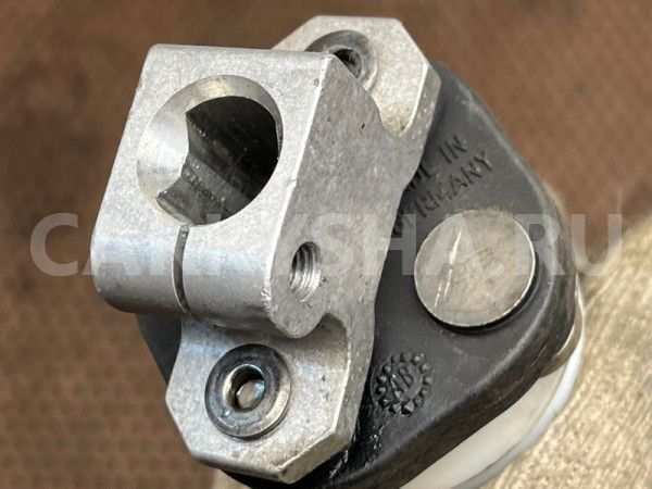 Рулевой карданчик BMW X5 оригинальный номер 32 30 6 776 928, 32 30 6 864 138, 32306864138, 6864138, 32 30 6 854 952, 32306854952, 6854952, 32 30 6 796 545, 32306796545, 6796545, 32 30 6 776 689, 32306776689, 6776689, 32 30 6 776 928, 32306776928, 6776928