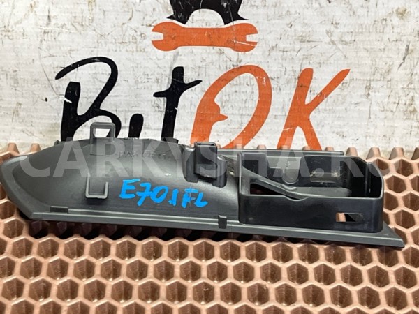 Накладка внутренней ручки двери BMW X5 