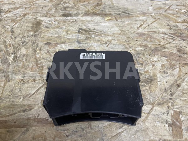 Блок реле Toyota Camry VII (XV50) оригинальный номер 82641-33160