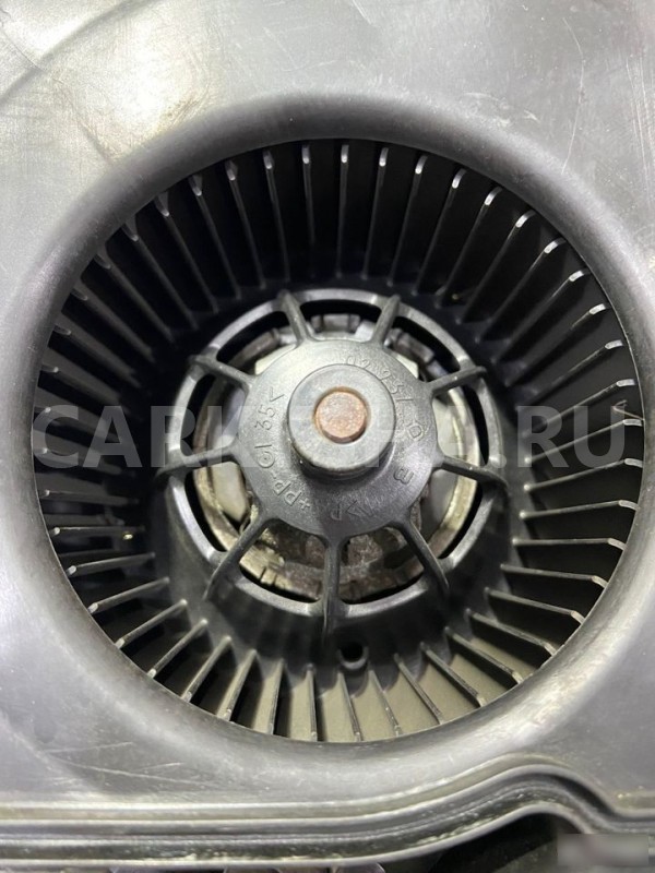 Моторчик печки BMW X5 E53 BMW X5 оригинальный номер 9461252037